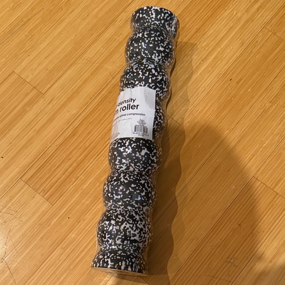 Black and White Foam Roller - New in plastic wrap